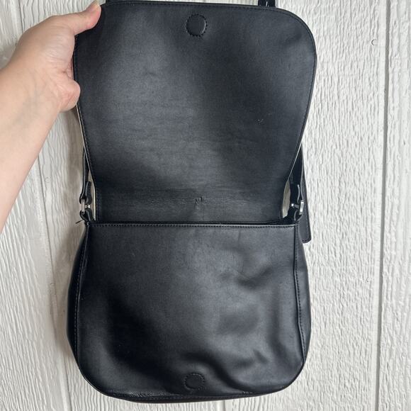 Disney Parks Vera Bradley Lazer Cut Mickey Mouse Icon Crossbody Bag Black +White - Picture 6 of 16